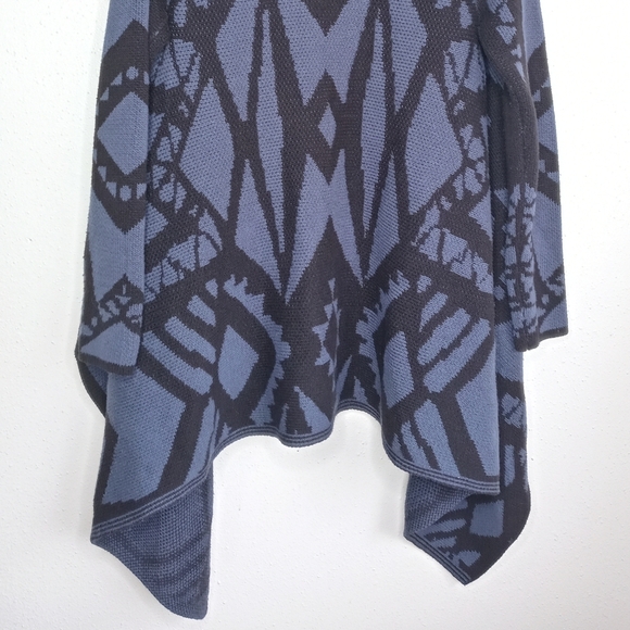 Blank NYC Aztec Print Open Front Waterfall Cardigan - Picture 9 of 11